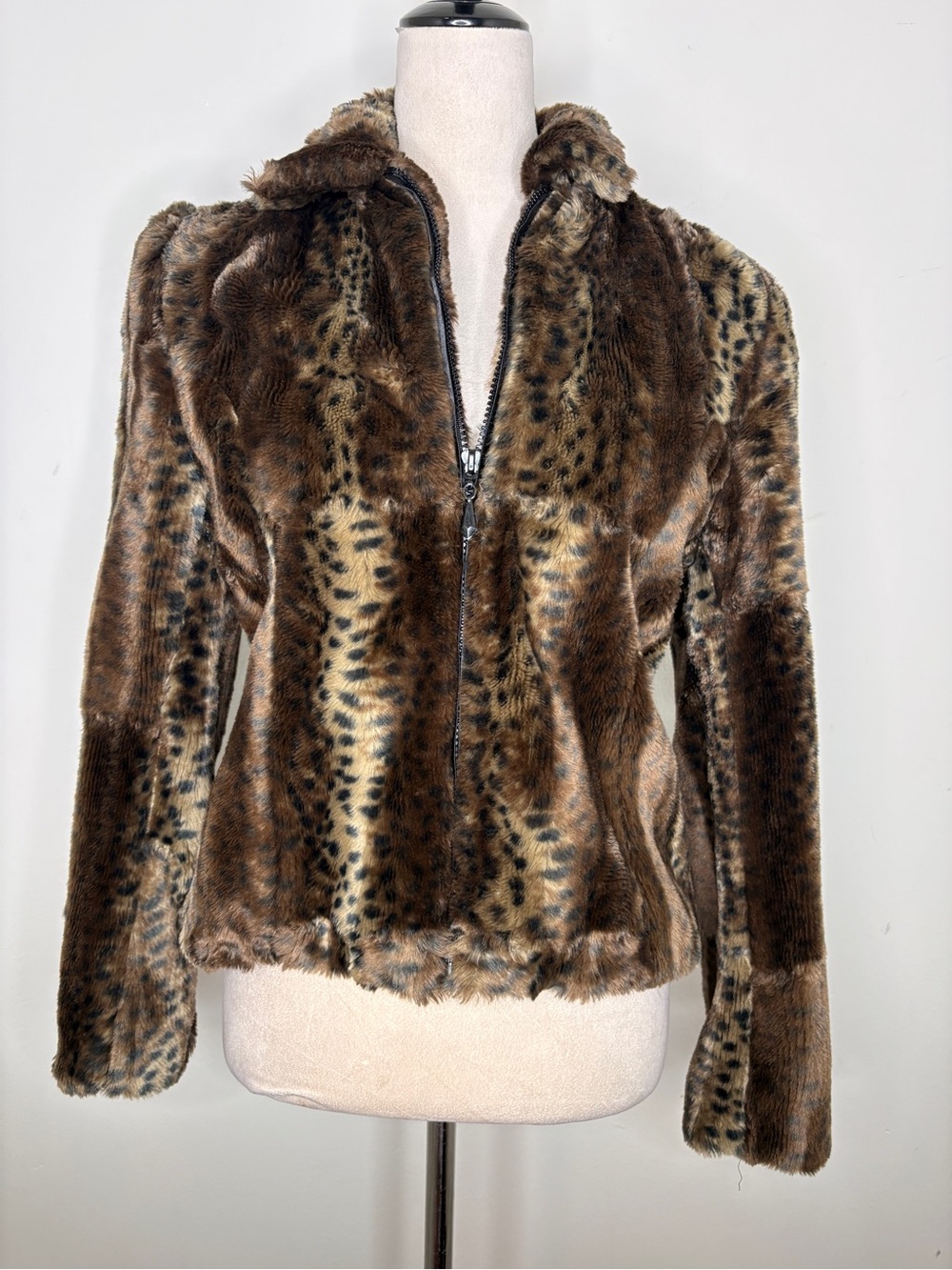 Vtg Brown Leopard print faux fur